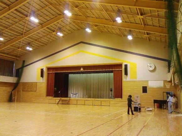 101008-0929北浦小学校舞台.jpg